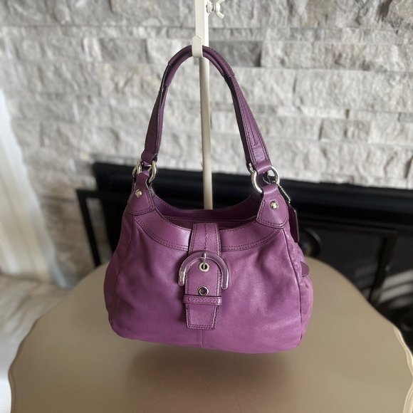 Coach Handbags - LIKE NEW Coach Soho Leather Hobo Bag